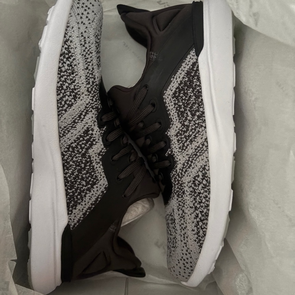 APL Women's Techloom Tracer Sneakers in Black and White